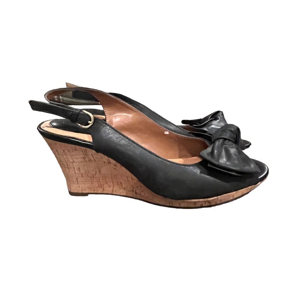 Clarks Artisan black leather cork wedge heel sandals size 6